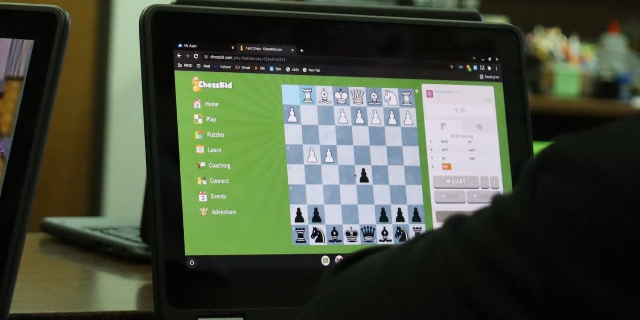 Chat chess online with Chess online
